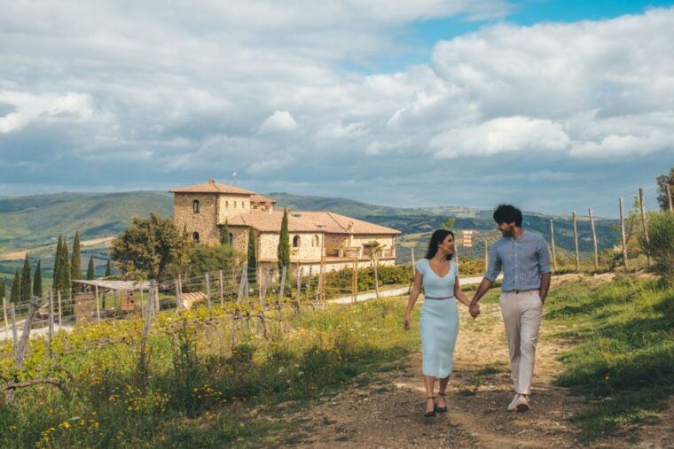 aperitif-on-the-terrace-of-podere-montale-at-sunset-5