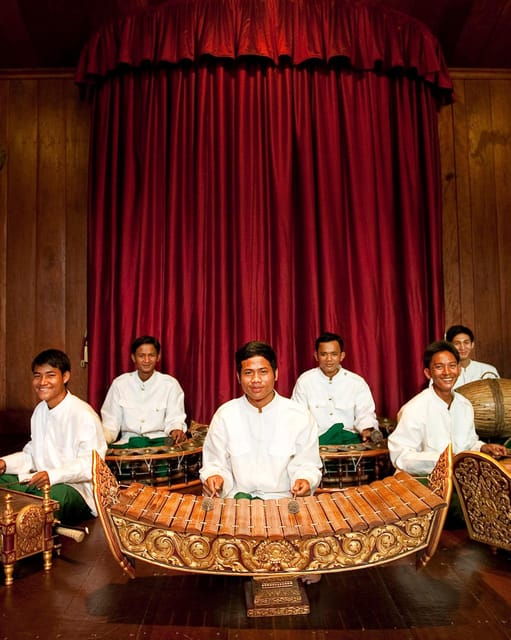 apsara-theater-performance-include-dinner-hotel-pick-up-3