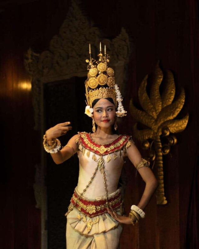 apsara-theater-performance-include-dinner-hotel-pick-up
