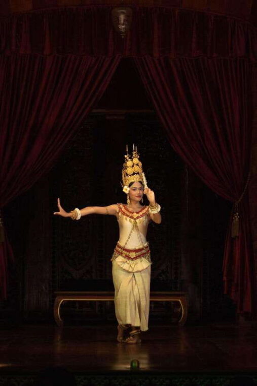 apsara-theater-performance-include-dinner-hotel-pick-up