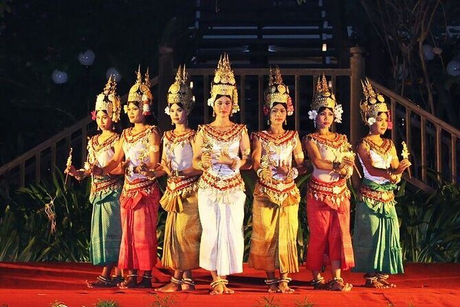 Apsara Theatre Performance include Dinner - The Dinner: Local Flavors on Your Plate