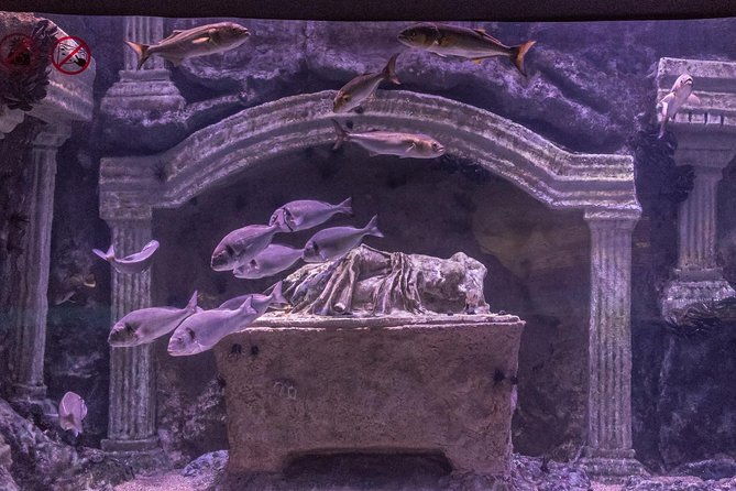 aquarium-face2face-wax-museumwith-hotel-transfer