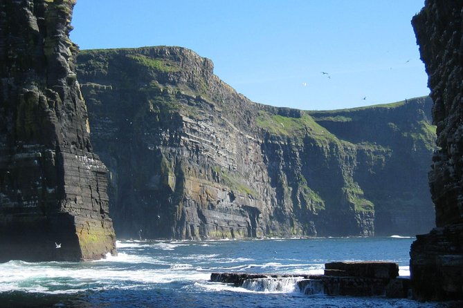 aran-islands-and-cliffs-of-moher-tour-cruise-from-galway