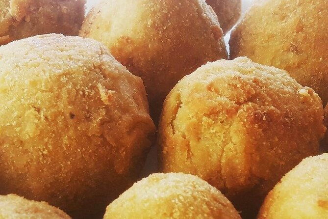 arancino-making-class-in-taormina