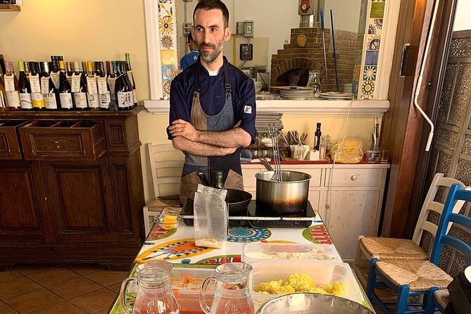 arancino-making-class-in-taormina