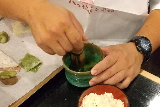 arashiyama-highlights-with-making-japanese-sweets-2
