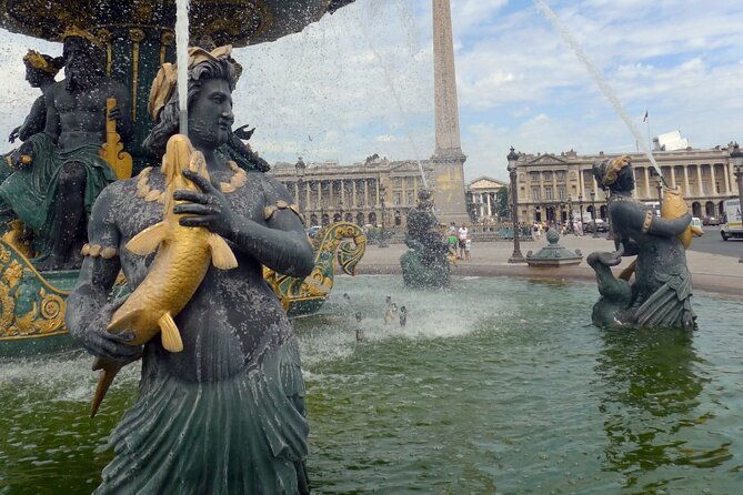 arc-de-triomphe-and-the-champs-elysees-discovery-private-tour