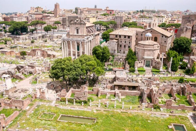 archaeo-rome-guided-tour-the-roman-forum-palatine-hill