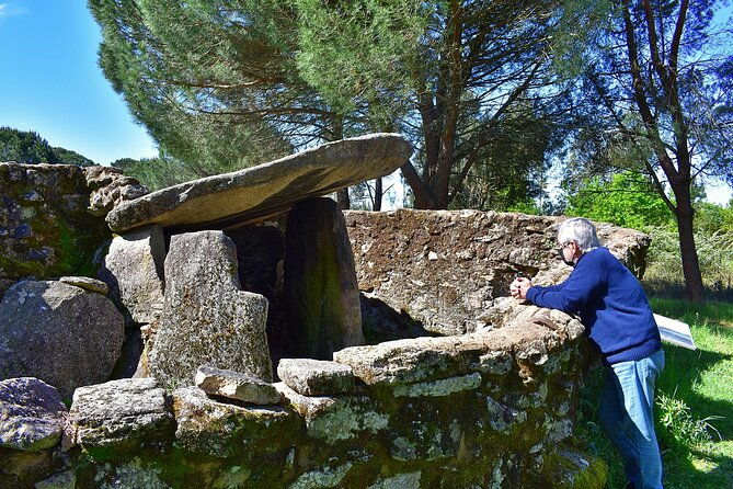 archaeological-circuit-of-fiais-azenha-and-cova-da-moira