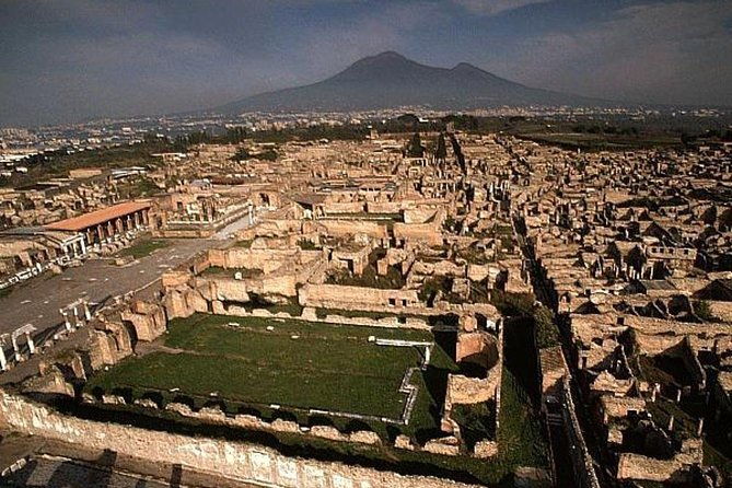 archaeological-site-of-pompeii