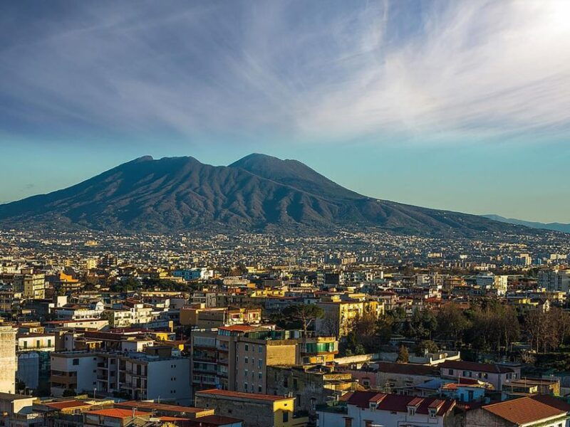 archaeological-stroll-in-pompeii-and-adventure-at-vesuvius