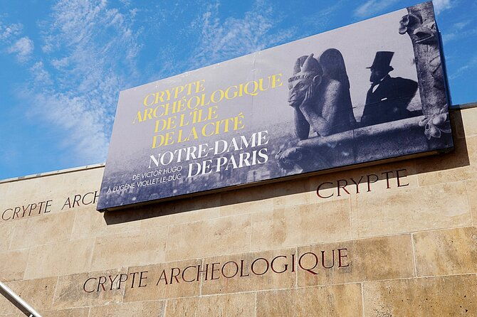 archeological-crypt-visit-with-an-archeologist-and-river-cruise