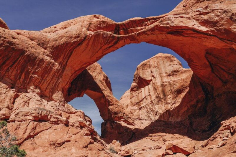 arches-national-park-sunset-pavement-van-tour