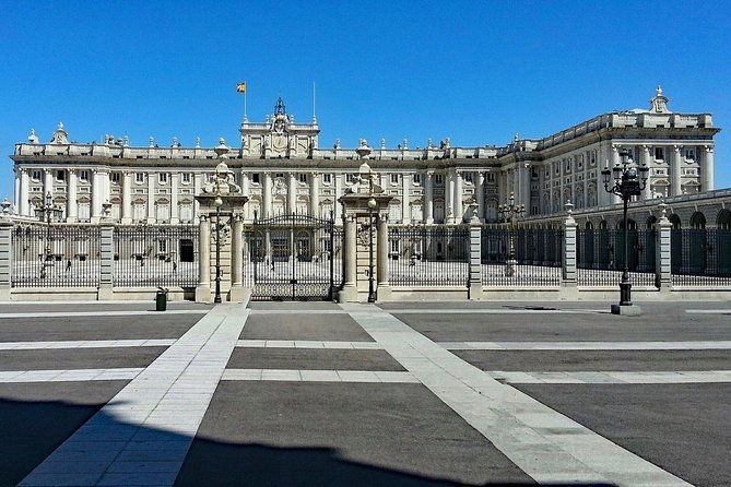 architectural-madrid-private-tour-with-a-local-expert