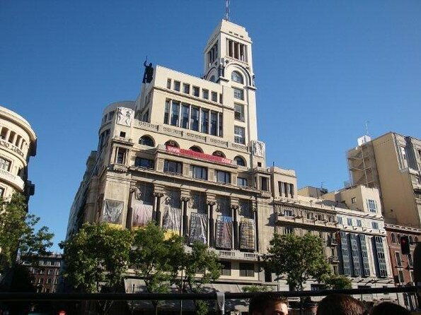 architecture-tour-gran-via-from-its-best-rooftops-20thc