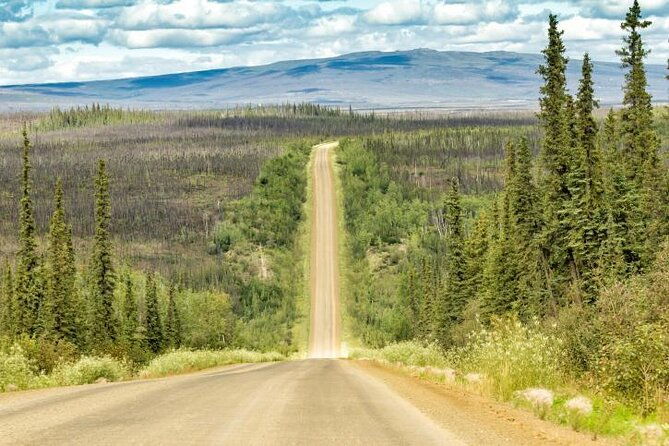 arctic-circle-aurora-drive-adventure
