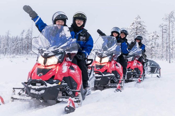 arctic-circle-snowmobile-safari-for-beginners-in-rovaniemi