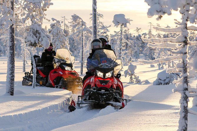 arctic-delight-visit-to-santas-village-and-snowmobiling-to-reindeer-farm
