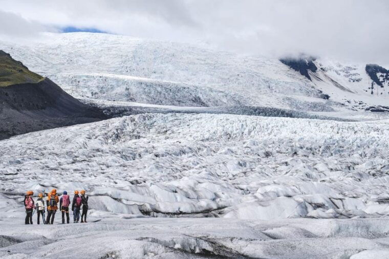 arctic-glacier-hike-vatnajokull-glacier-4-hrs