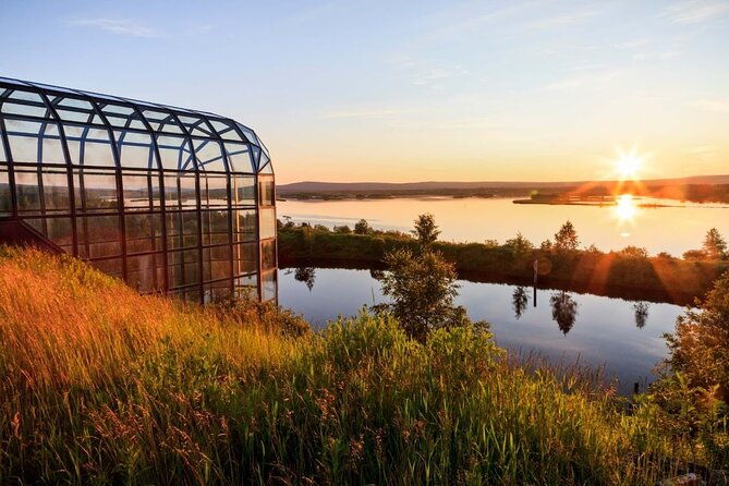 arctic-midnight-sun-picnic-from-rovaniemi