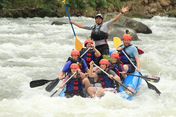 arenal-combo-feelings-adrenaline-rafting-monkey-farm-experience