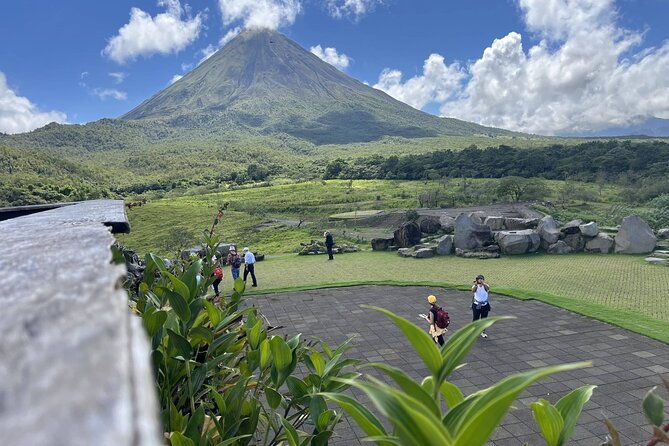 arenal-volcano-hike-1968-trail