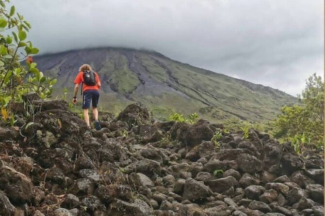 arenal-volcano-hike-tour