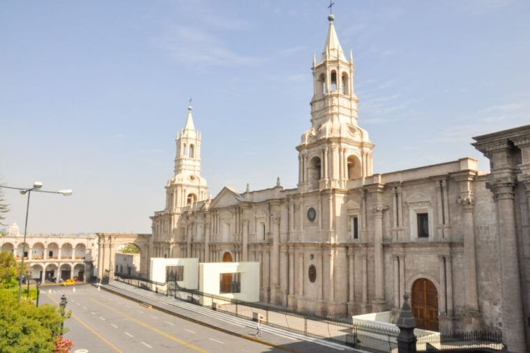 arequipa-city-tour-and-santa-catalina-monastery-2