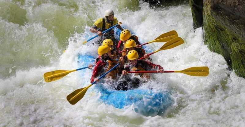 arequipa-rafting-on-the-chili-river-full-adrenaline