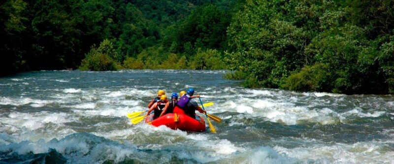 arequipa-rafting-on-the-chili-river-full-adrenaline