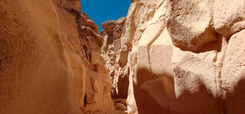 arequipa-route-of-sillar-and-petroglyphs-of-culebrillas