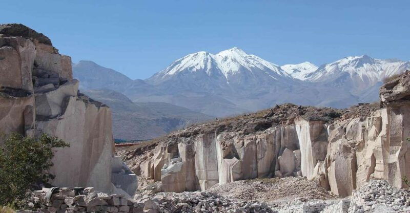 arequipa-route-of-sillar-and-petroglyphs-of-culebrillas