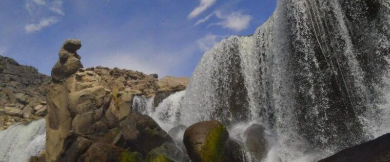 arequipa-tour-to-the-pillones-waterfalls-and-stone-forest