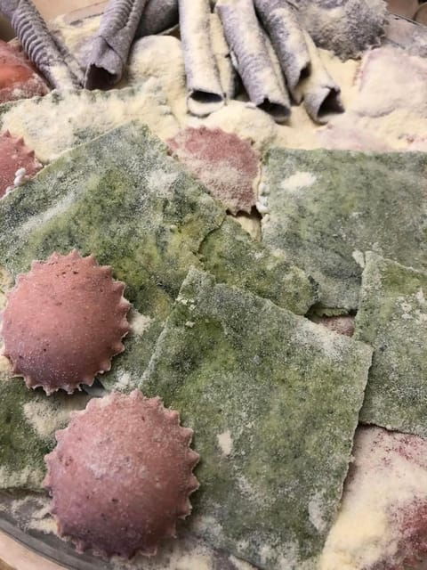 arezzo-colorful-tagliatelle-and-ravioli-home-cooking-class