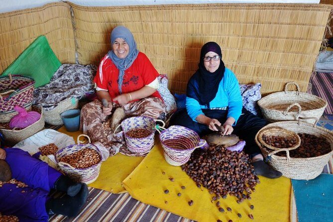 Argan Forest, tea time at a Berbers family & Visit of an Argan cooperative. - Key Points  