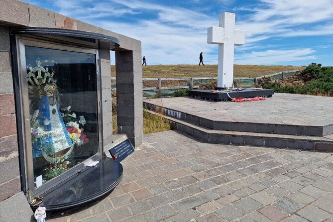argentine-military-cemetery-tour