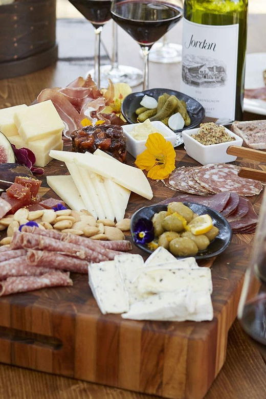 argostoli-kefalonian-wine-tasting-with-gourmet-lunch-2