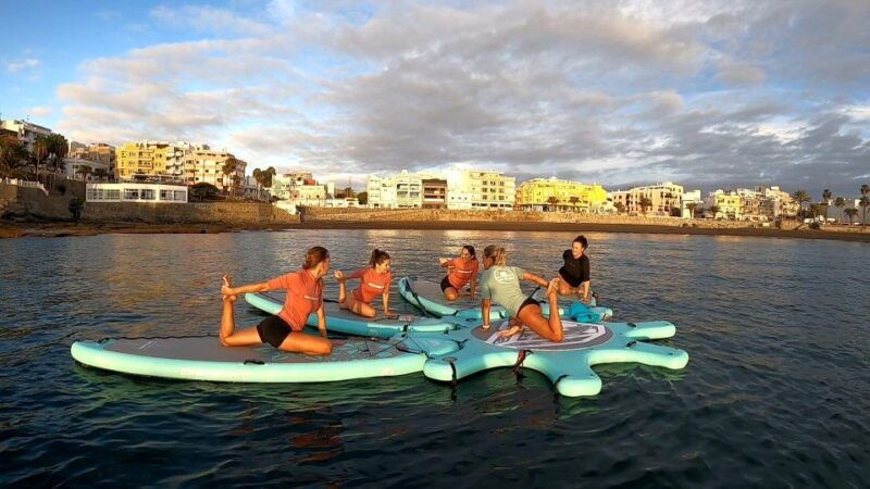 arguineguin-stand-up-paddleboard-yoga-class-with-instructor