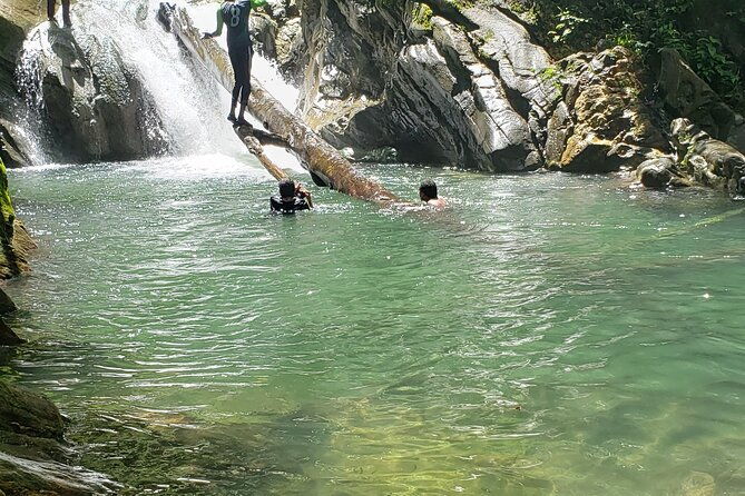 aripo-waterfall-adventure