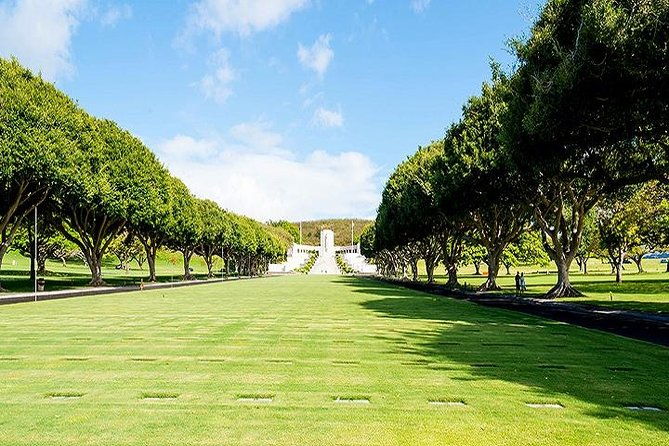 arizona-memorial-pearl-harbor-and-honolulu-city-tour-from-maui-2