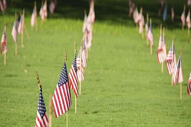 arizona-memorial-pearl-harbor-honolulu-city-tour-from-kauai