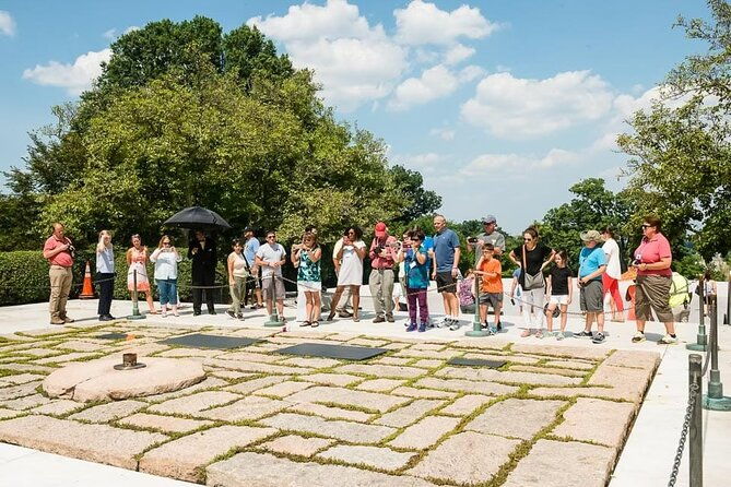 arlington-cemetery-changing-of-the-guard-and-jfk-gravesite