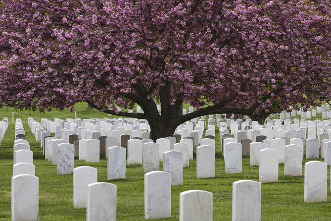 arlington-national-cemetery-hop-on-hop-off-tour
