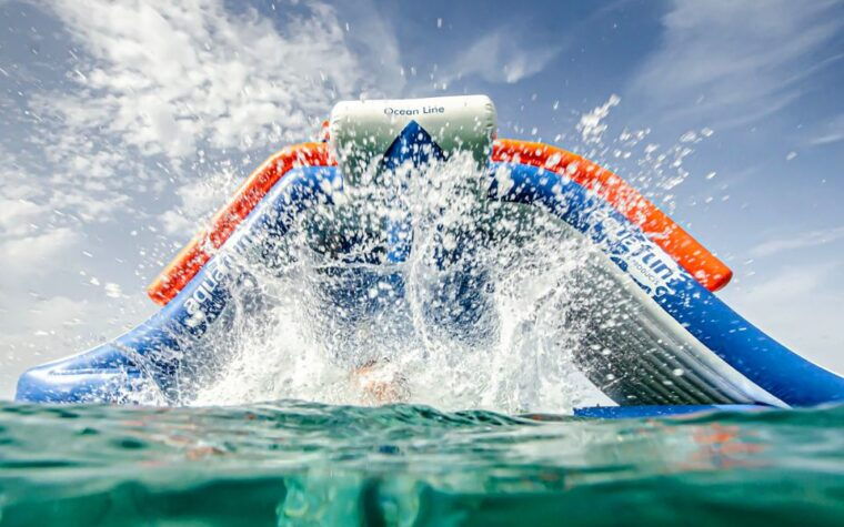 armacao-de-pera-inflatable-waterpark-entry-ticket