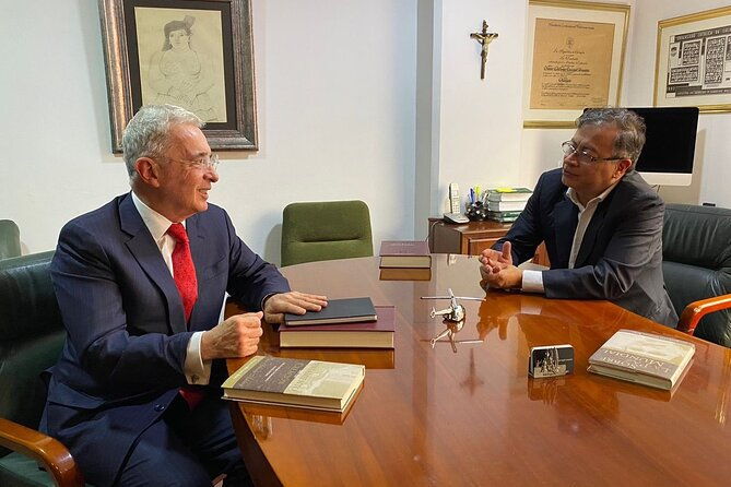 armed-conflict-and-violence-tour-in-bogota-colombia