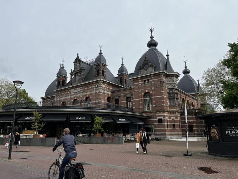 arnhem-in-1-day-walking-tour-with-digital-guide-2
