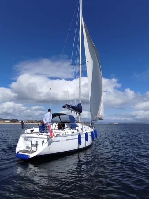 Arousa Estuary: Exclusive sailing routes - The Sailing Experience: What It’s Like