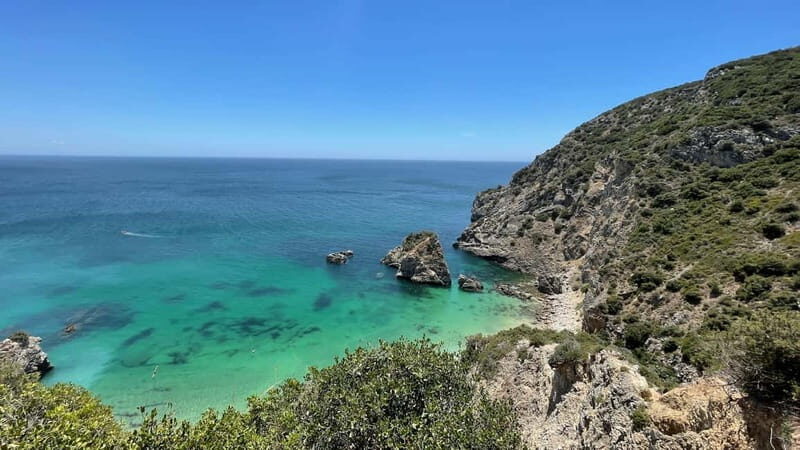 Arrábida & Sesimbra Day Trip: Wine Tasting, Nature & Beaches - The Pickup & Early Drive: Comfort and Convenience