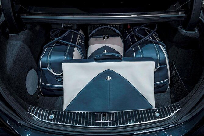 arrival-by-luxury-vehicule-from-frankfurt-airport-to-frankfurt