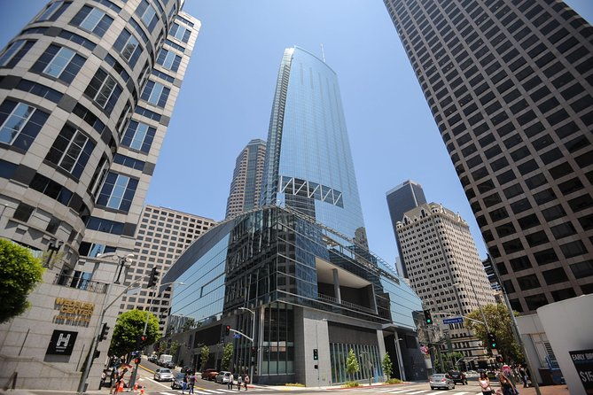 arrival-private-transfer-airport-lax-to-los-angeles-in-business-car